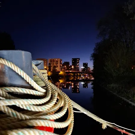 La Peniche De Fabrice Avec Jacuzzi Privatif * Straßburg