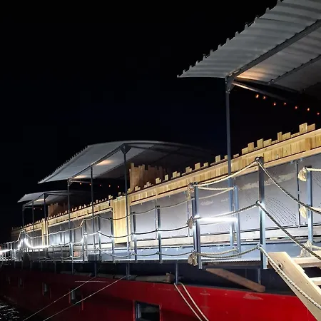 La Peniche De Fabrice Avec Jacuzzi Privatif Apartment Straßburg