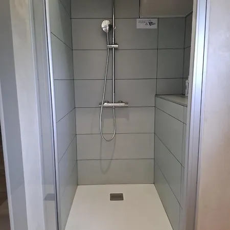 La Peniche De Fabrice Avec Jacuzzi Privatif * Straßburg